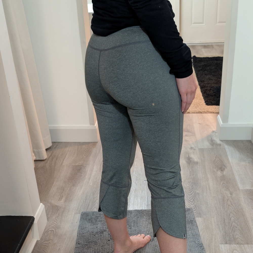Gray Cropped Leggings